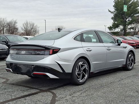 New 2026 Hyundai Sonata SEL FWD image 3