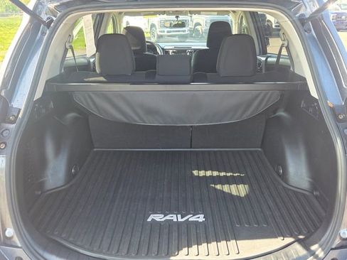 Used 2016 Toyota RAV4 LE AWD/4WD image 11
