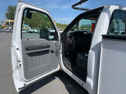 Used 2012 Ford F250 XL image 7