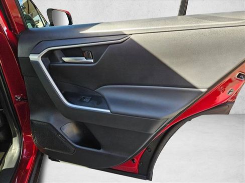 Used 2025 Toyota RAV4 XLE Premium image 23