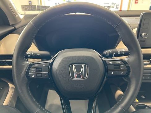 Used 2025 Honda HR-V EX-L image 10
