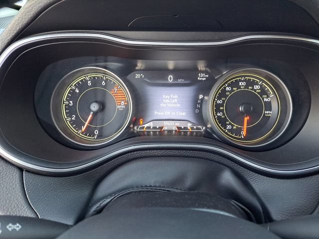 Used 2022 Jeep Cherokee Trailhawk AWD/4WD image 10