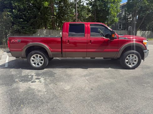 Used 2015 Ford F250 Lariat w/ Lariat Interior Package AWD/4WD image 4