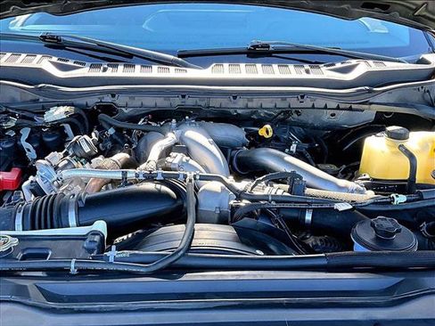 Used 2023 Ford F250 XLT w/ Black Appearance Package image 11