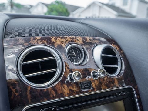 Used 2015 Bentley Flying Spur W12 AWD/4WD image 21