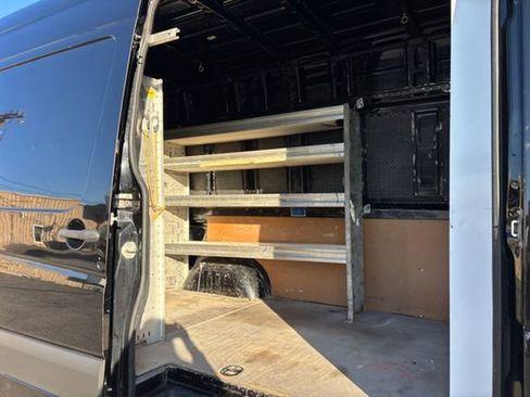 Used 2013 Mercedes-Benz Sprinter 2500 image 17