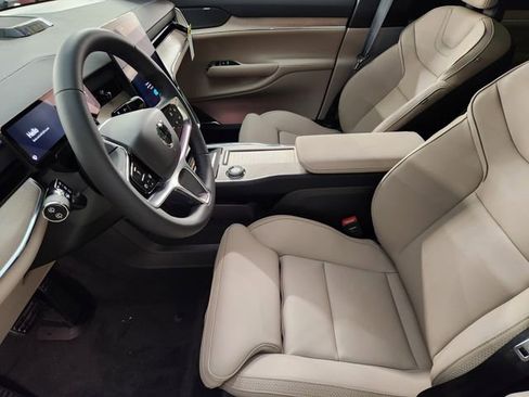 New 2026 Volvo EX90 Plus image 13