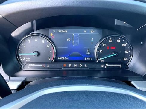 Used 2022 Ford Explorer XLT RWD image 17