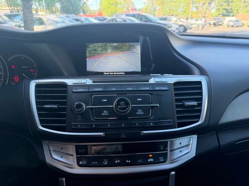 Used 2014 Honda Accord LX image 21