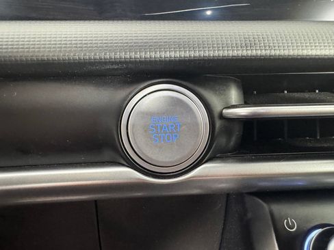 Used 2025 Hyundai Tucson SE FWD image 23