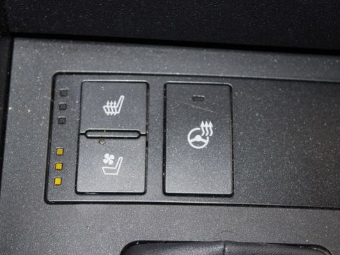 Used 2022 Lexus IS 350 F Sport w/ Navigation Package RWD image 28