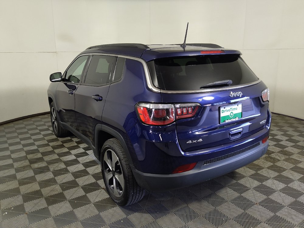 Used 2018 Jeep Compass Latitude w/ Cold Weather Group AWD/4WD image 6
