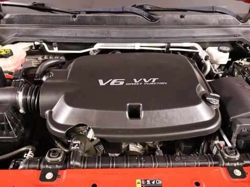 Used 2019 Chevrolet Colorado LT w/ LT Convenience Package image 19