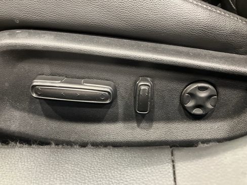 Used 2019 Honda Accord Sport image 11