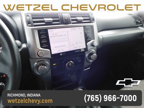 Used 2020 Toyota 4Runner SR5 AWD/4WD image 27