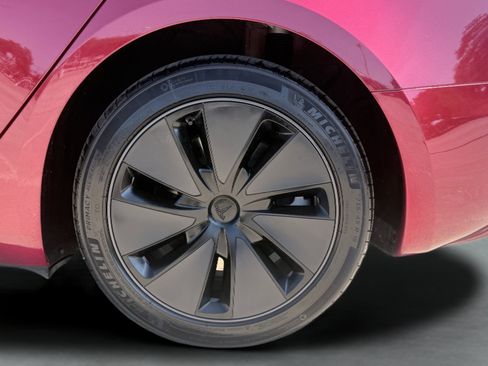 Used 2025 Tesla Model 3 RWD image 14