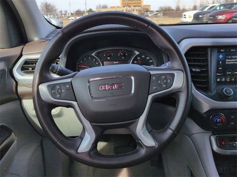 Used 2023 GMC Acadia SLT image 18
