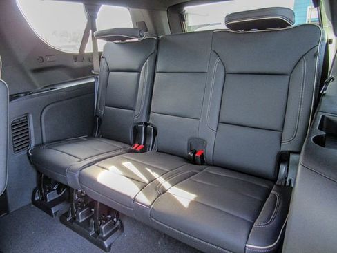 New 2026 GMC Yukon XL Elevation image 17