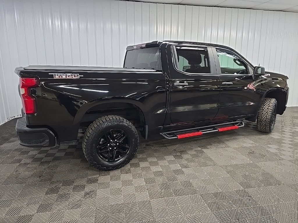 Used 2021 Chevrolet Silverado 1500 Custom Trail Boss AWD/4WD image 3