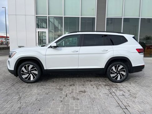 New 2026 Volkswagen Atlas SE image 2
