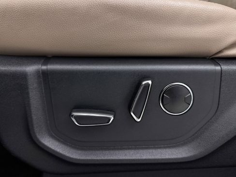 Used 2024 Ford Expedition Max Limited image 35