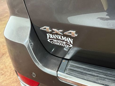 Used 2018 Jeep Grand Cherokee Overland image 88