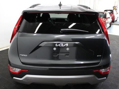 Used 2024 Kia Niro EX FWD image 7