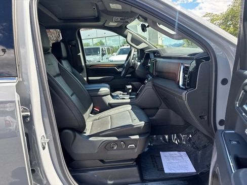 Used 2025 GMC Sierra 1500 Denali w/ Denali Reserve Package AWD/4WD image 39