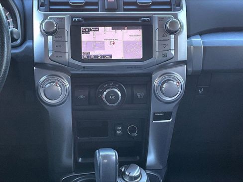 Used 2016 Toyota 4Runner SR5 AWD/4WD image 9
