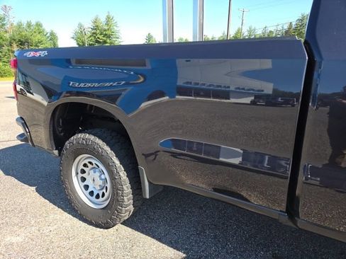 Used 2024 Chevrolet Silverado 1500 W/T w/ WT Value Package AWD/4WD image 31