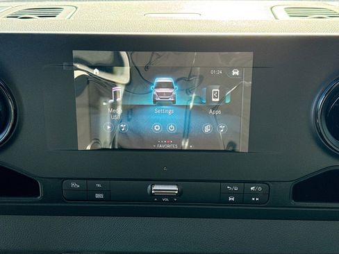 New 2024 Mercedes-Benz Sprinter 3500 image 12
