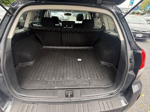 Used 2013 Subaru Outback 2.5i Premium image 11