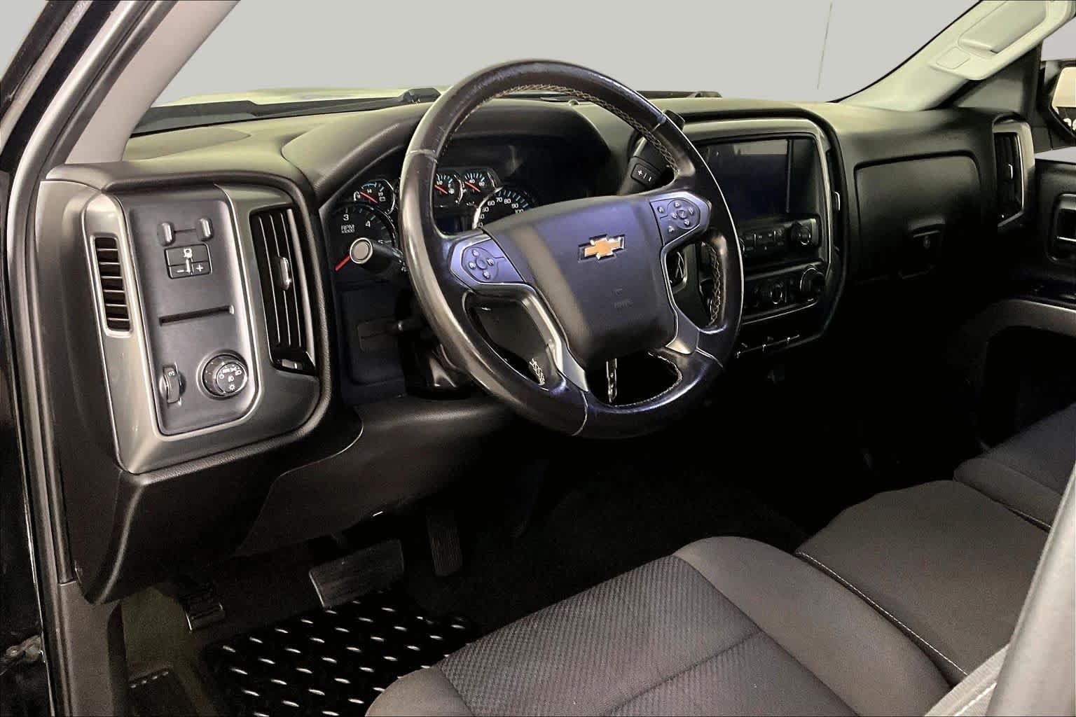 Used 2018 Chevrolet Silverado 1500 LT w/ Texas Edition RWD image 16
