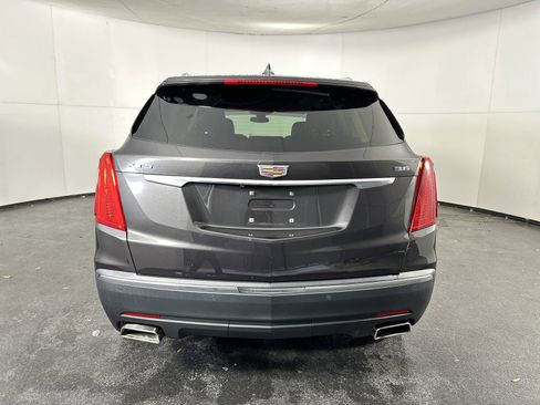 Used 2018 Cadillac XT5 Luxury w/ Driver Awareness Package FWD image 7
