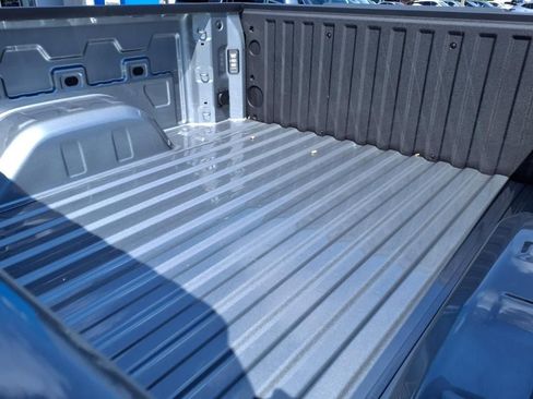 New 2026 GMC Sierra 1500 SLE image 5