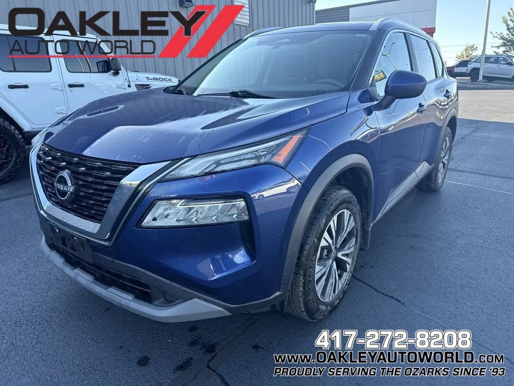 Used 2023 Nissan Rogue SV w/ SV Premium B Package FWD image 1