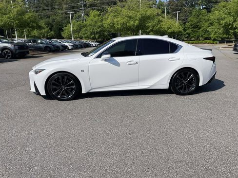 Used 2022 Lexus IS 350 F Sport RWD image 2
