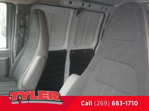 New 2026 Chevrolet Express 2500 Extended w/ Driver Convenience Package image 33