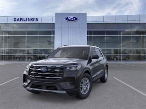 New 2026 Ford Explorer Active image 2