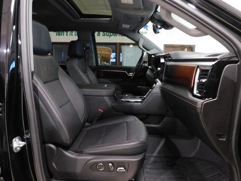Used 2025 GMC Sierra 3500 Denali w/ Denali Reserve Package AWD/4WD image 94