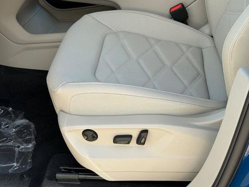 New 2026 Volkswagen Atlas SE image 17