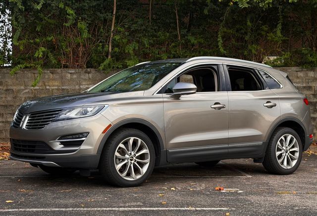 Used 2017 Lincoln MKC Select w/ Select Plus Package AWD/4WD image 13