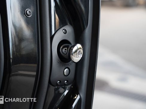 Used 2019 Rolls-Royce Cullinan image 33