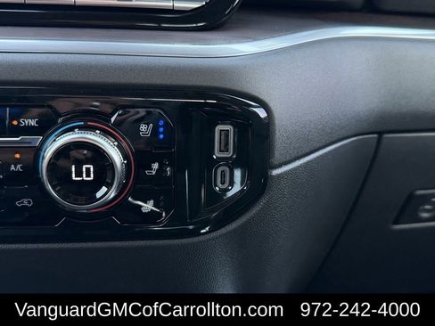 New 2026 GMC Sierra 1500 SLT AWD/4WD image 17