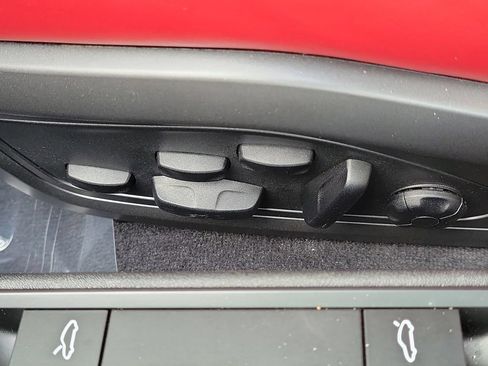 Certified 2022 Porsche 911 Turbo S AWD/4WD image 28