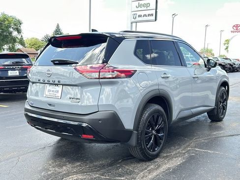 Used 2023 Nissan Rogue SV w/ SV Premium B Package AWD/4WD image 10