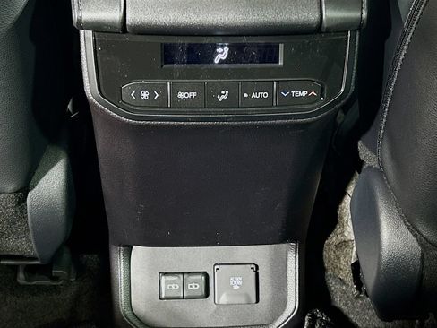 New 2026 Toyota Highlander Limited AWD/4WD image 26
