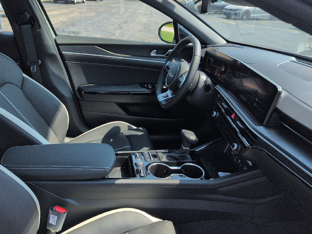 New 2026 Kia K5 GT-Line w/ GT-Line Premium Package FWD image 7