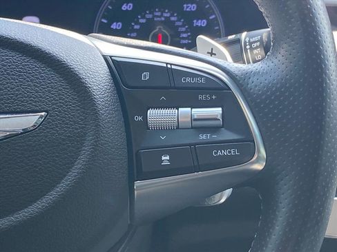 Used 2020 Genesis G70 2.0T w/ Elite Package image 7