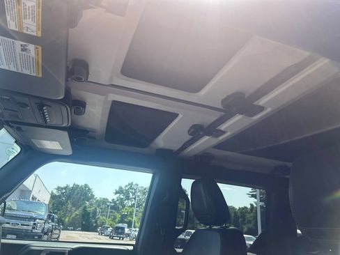 Used 2025 Ford Bronco Badlands AWD/4WD image 26